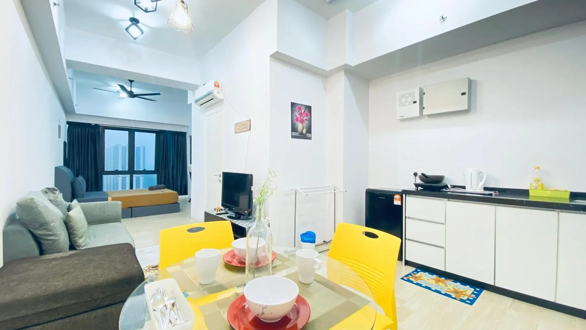 311 Aurora Revo Daire Kuala Lumpur