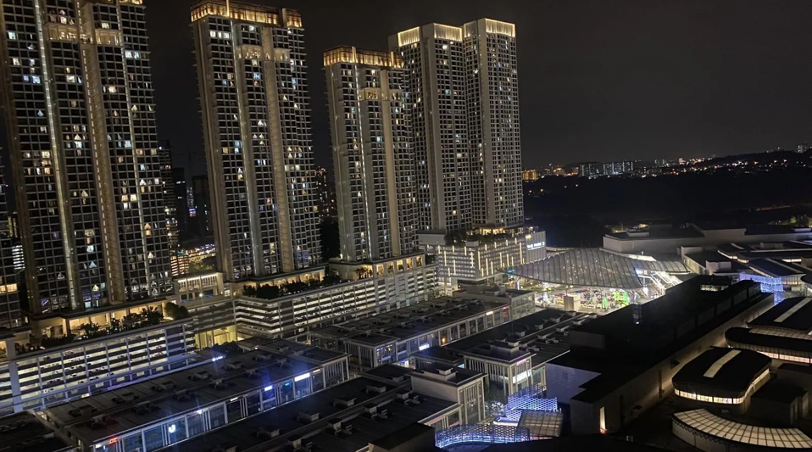 311 Aurora Revo Daire Kuala Lumpur Malezya